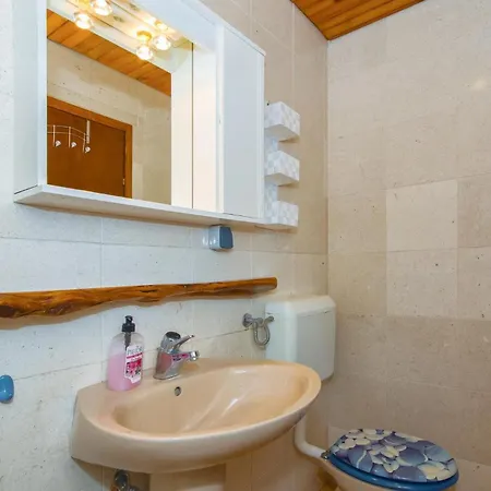 Vakantiehuis Pet Friendly In With House Sea View *