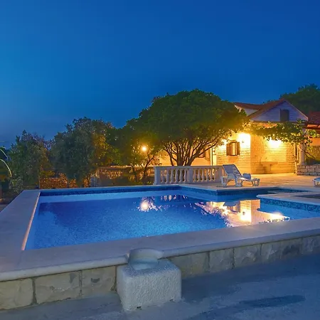 Pet Friendly In With House Sea View *