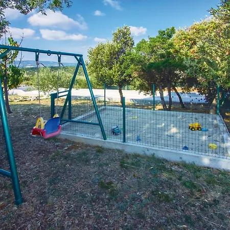 Pet Friendly In With House Sea View Pucisca