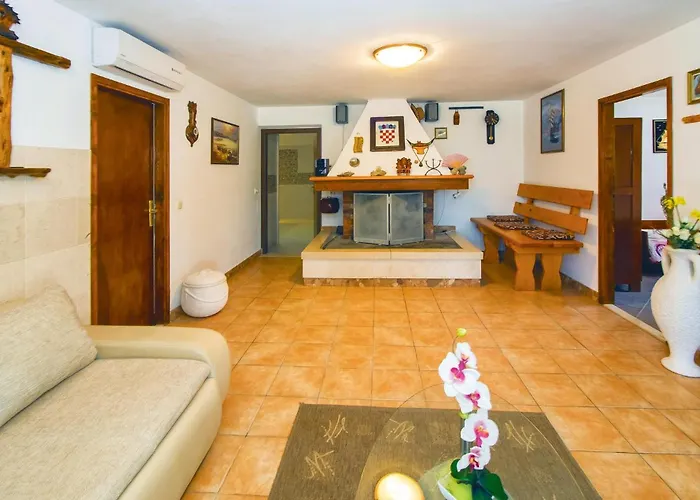 Dom wakacyjny 15 Pucisca